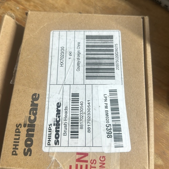 Philips Sonicare Genuine E-Series Replacement Toothbrush Heads, 3 Brush Heads - Picture 10 of 11